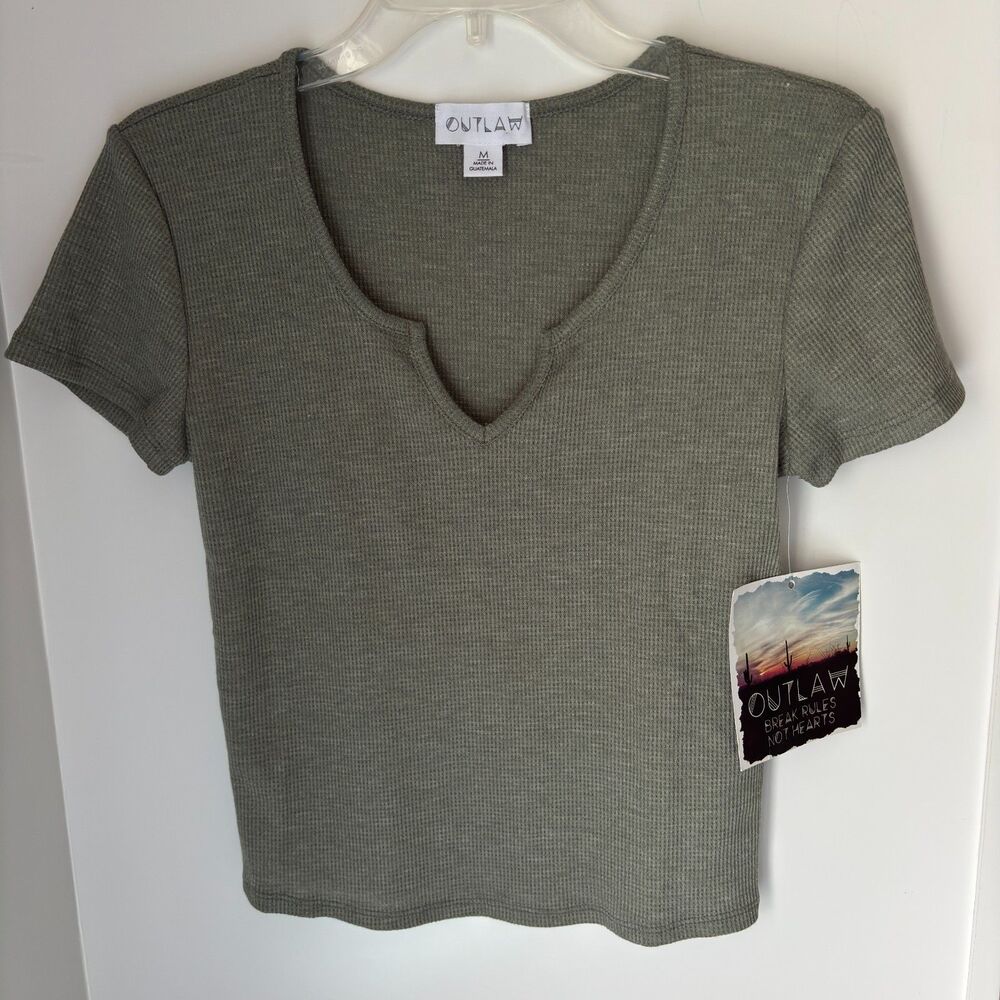 Outlaw Break Rules Not Hearts V Neck Junior Size M Sage Green S Sleeve Knit Top